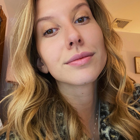 Meet your Posher, Rachel - Picture 2 of 3